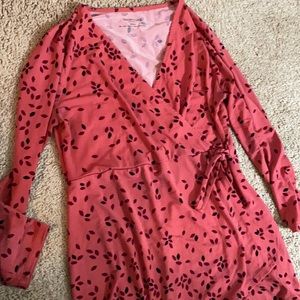 Motherhood maternity shirt size small